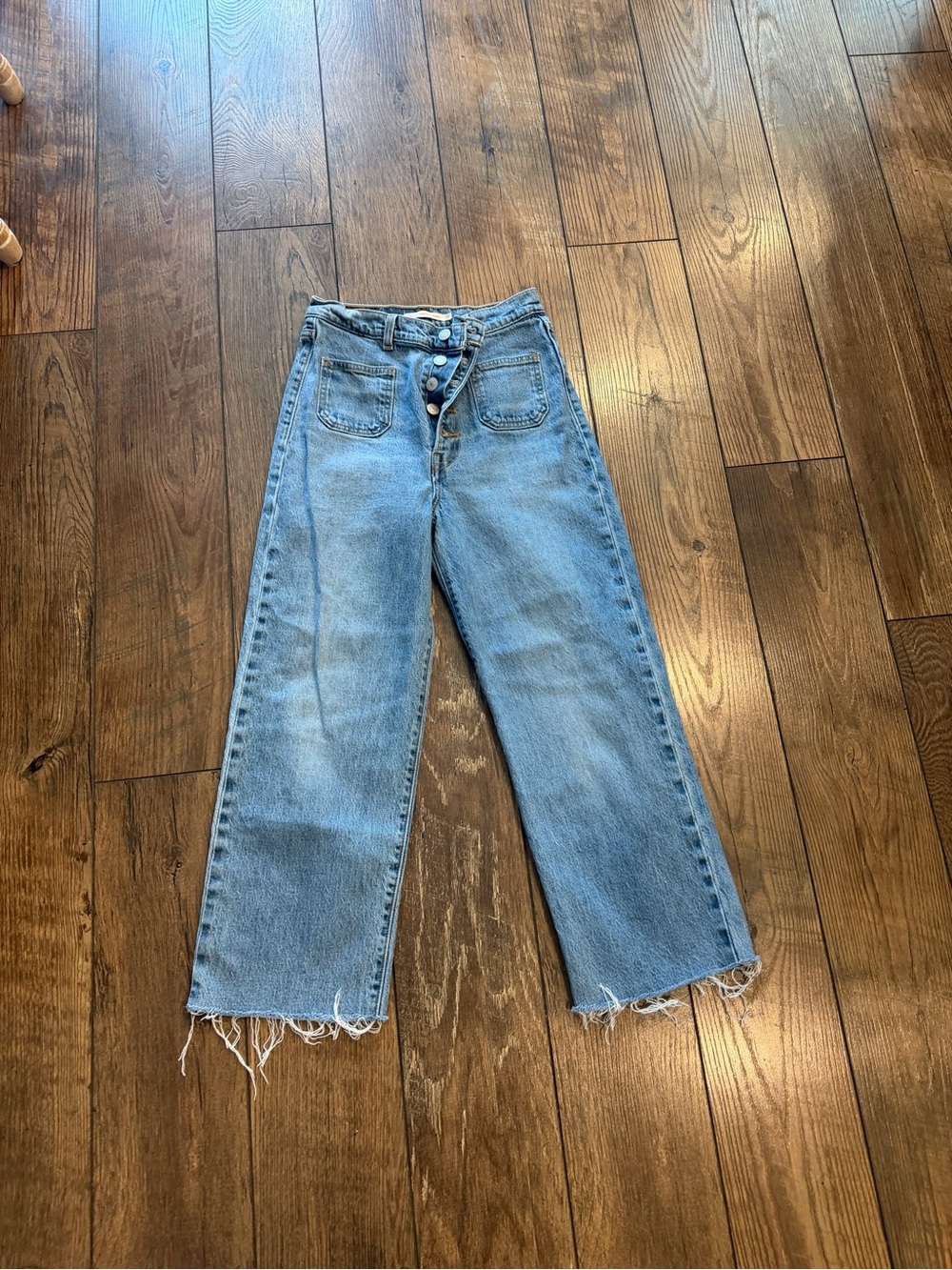 Levi’s ribcage ankle straight